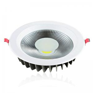 COB downlight med en liten frostat cirkel i mitten 3W till 60W