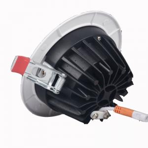 COB downlight med en liten frostat cirkel i mitten 3W till 60W