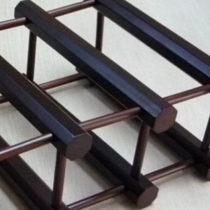 10 Flaskvinkack i mahogny