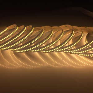 Hög kvalitet 240LED per meter Smd 2835 Hög lumen Hög ljusstyrka 12v LED Flexibla remsbelysning