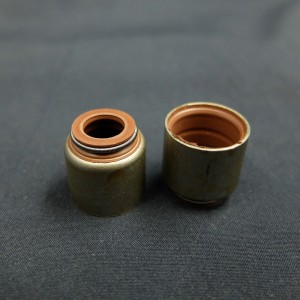 Anpassad storlek Auto gummidelar Ventilstamoljetätning SKF oljetätning för lastbilsmotorer