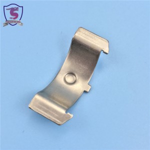 Anpassad fjäderstål liten V platt fjäderklämma för batteri