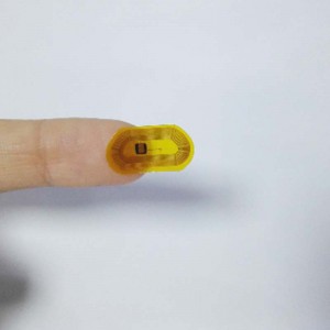Fabrikspris Anpassad antimetall NFC / RFID-tagg / klistermärke / etikett Mikro minsta storlek 13,56 mhz passivt rfid-chip fpc mini nfc-taggar tickers