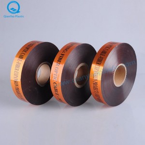 STC FARA / FÖRSIKTIGHET Begravd Huvud nedan detekterbar varningstejp; ITC-kabel / fiberdetekterbar varningstejp