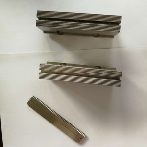 Tätningskäkar för kuddeförpackning