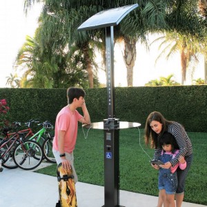 Solar Energy Outdoor Park Smart USB-laddning Mobiltelefon Power Station