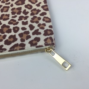 Recycled fasion dragkedja kosmetisk väska