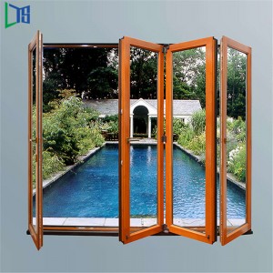 Aluminium Folding Dörrar med Dubbelglas och Manuell Louvers med Heat Transfer Wooden Grain