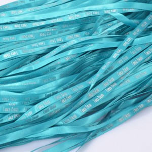 3 # Anpassad logotyp polyestertryckt satinband