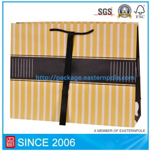 Lyxig lilja rosa papperspåse med bandstängning