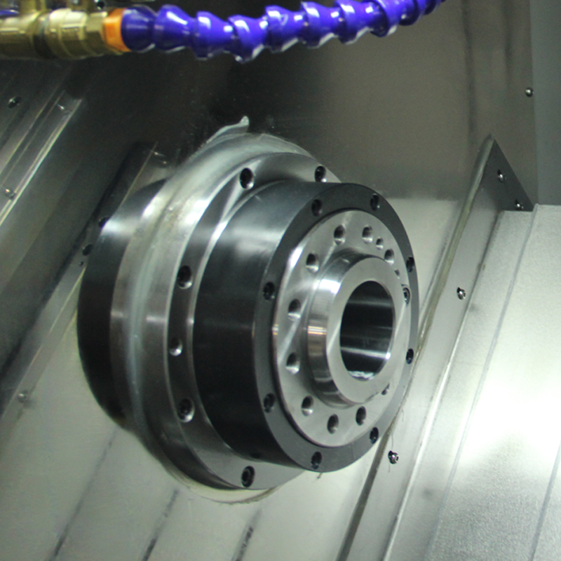 CNC-fräsmaskin med sid- eller slutfräsning CNC svarvmaskin