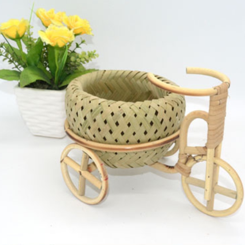 Bambu Woven Basket