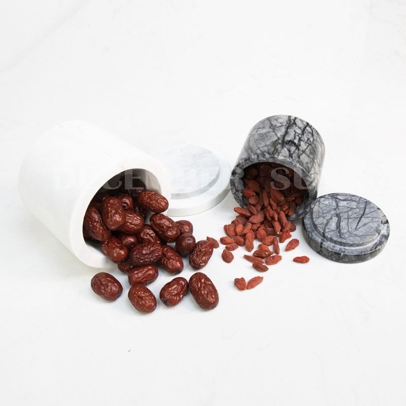 Marmorkrukor med lock till köksutrustning