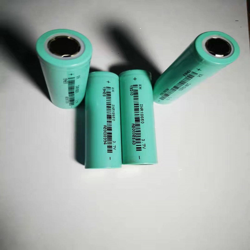 18650 Litiumjonbatteri 2000mAh 3,7V