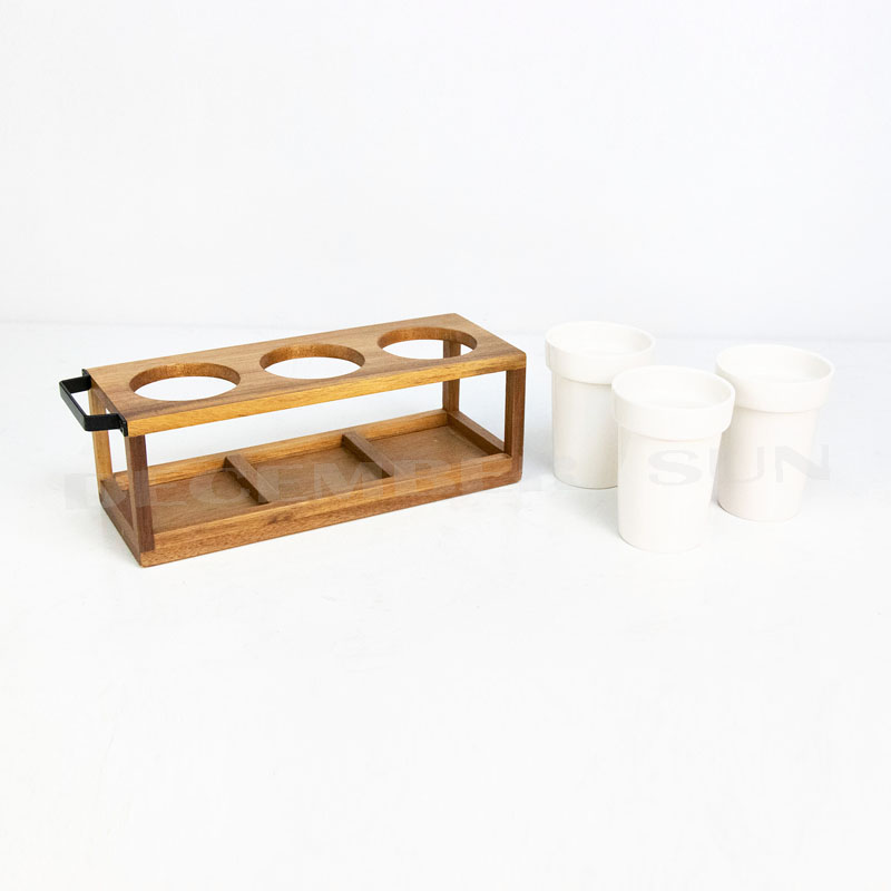 Användarvänligt verktyg och hållare för köksredskap