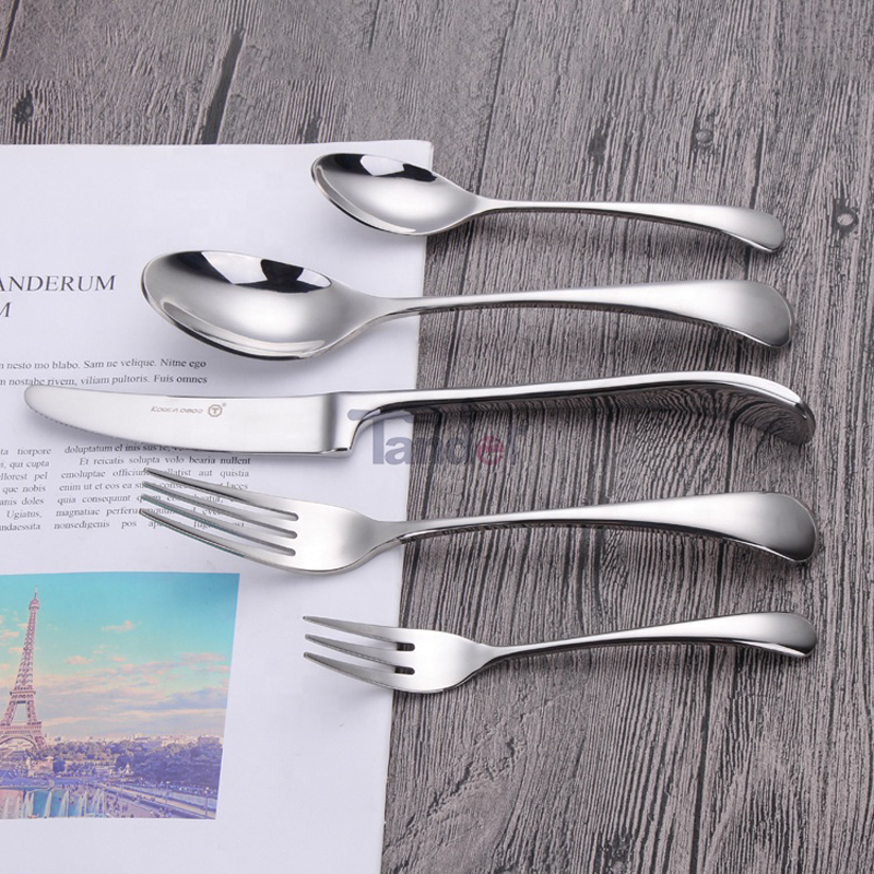 Markerad design Stainless Steel Kitchen Restaurang Party Tableware CutIery 24PCS Set