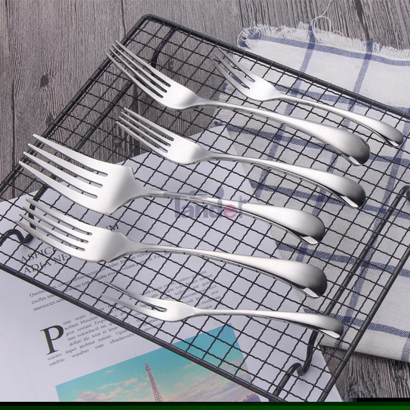 Markerad design Stainless Steel Kitchen Restaurang Party Tableware CutIery 24PCS Set