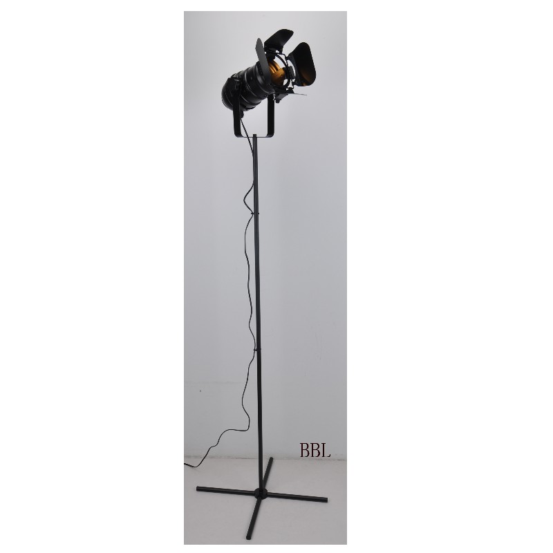 Filmgolvlampa 1 med U-konsol, kan justera riktningen