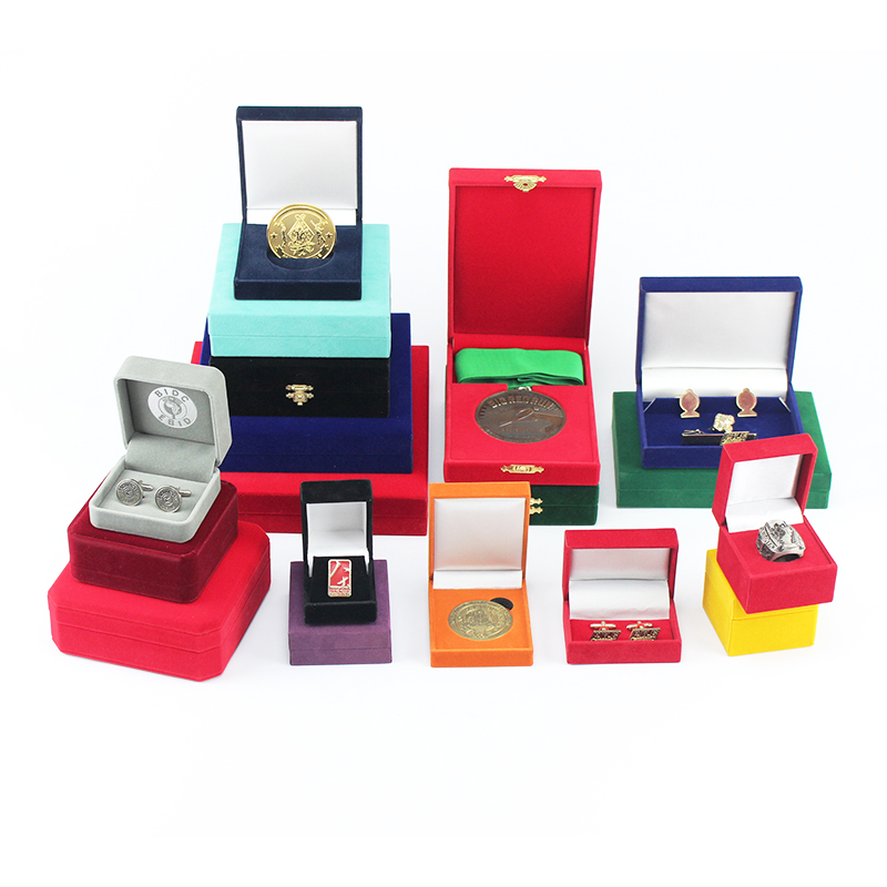 Smycken Metal case Medal Box Giftlåda