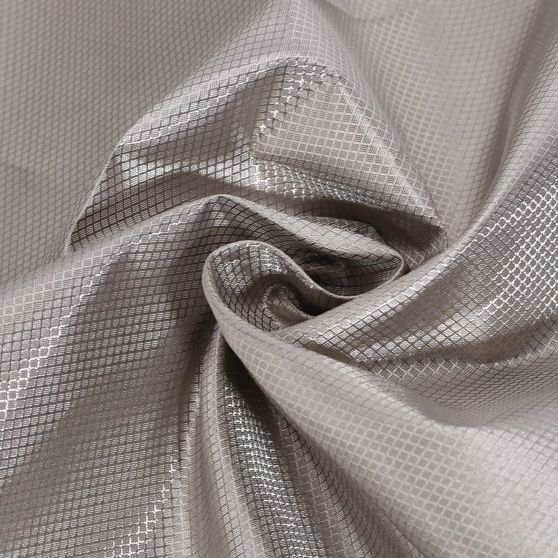 Diamantledande tyg \/ diamantskärm