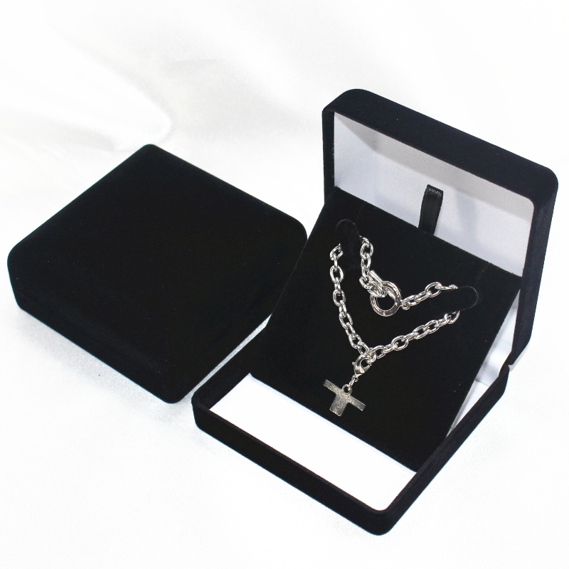 Artikel D-33 sammetlåda med rund form för medalj, mynt & emblem, mm. 90 * 90 * 39mm, vikter ca 78g