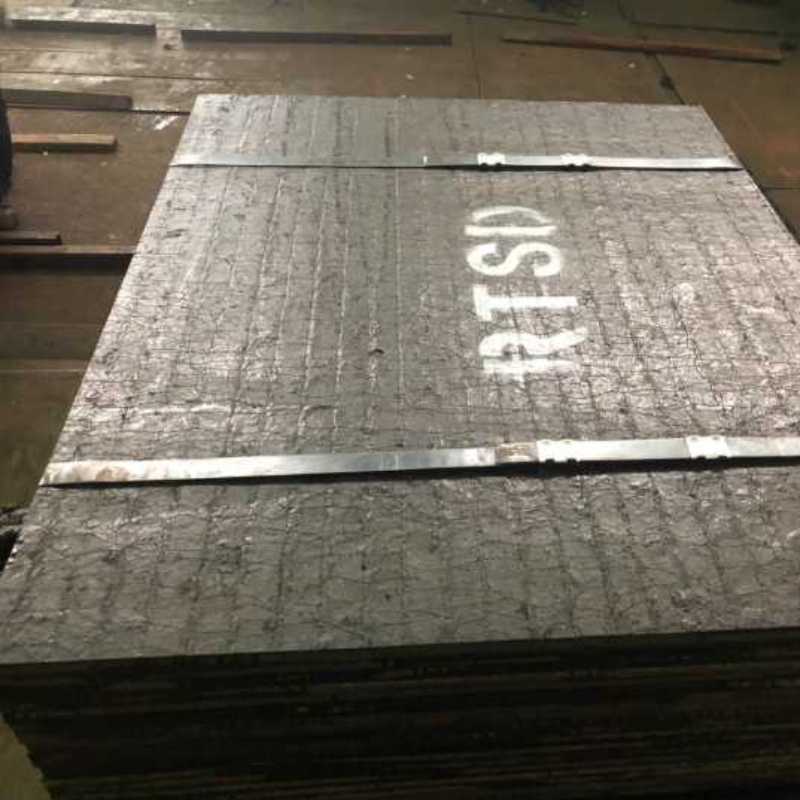 Slitstark stålplatta