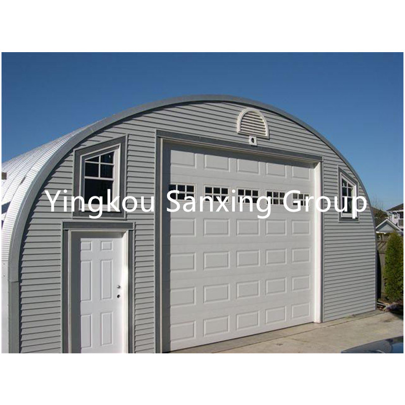 Byggnad av stålkonstruktion