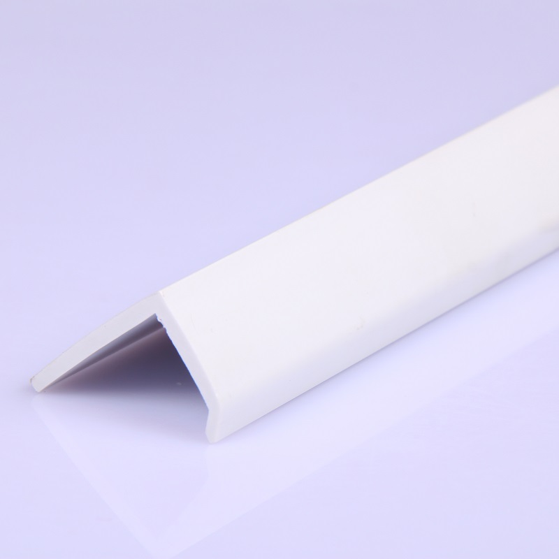 Anpassad L-formskydd pvc-plastprofil med lågt pris av hög kvalitet