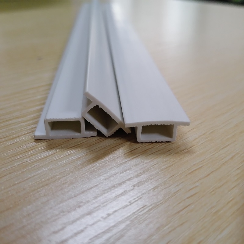 Egen PVC-remsa (ihålig remsa) av PVC-plast, strängpressade, för byggmaterial