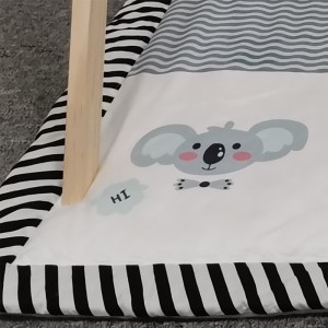 Kvadrad trälekmatta - Kola