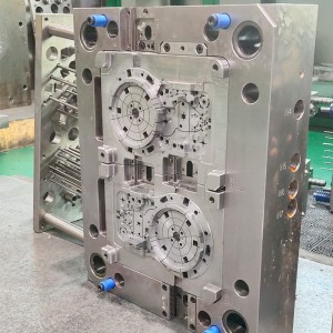 specialiserade skräddarsy industriella rör alla typer av mögel tillverkare del plast formsprutning