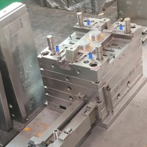 Professionella plastmedicinska medicintekniska produkter Medicinsk täckning Tillverkning av plastinsprutningsmuggar