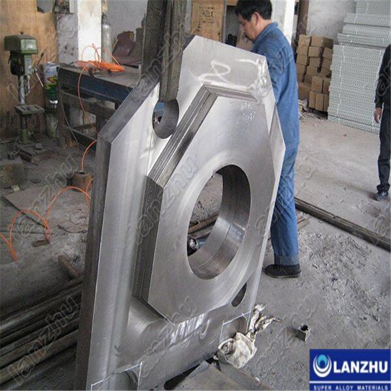 Effekt av komposition och värmebehandling på mekaniska och fysikaliska egenskaper på 4J36-legering