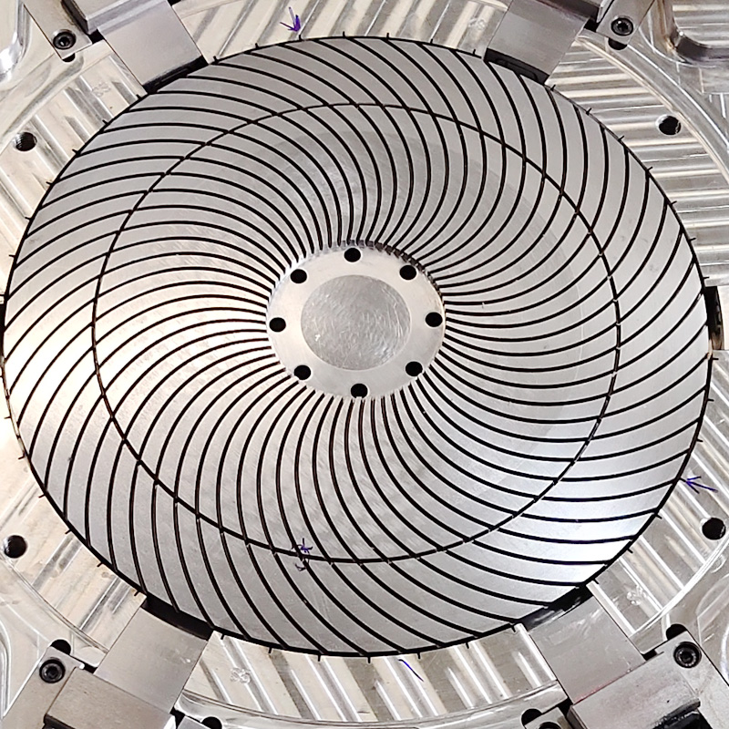 Privata företag gör sin del att kämpa mot COVID-19