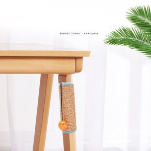 Bord och stol kan fixas med Cat Scratch Pad