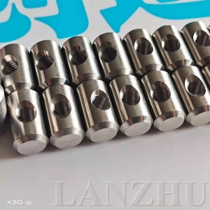 A-286 gängad trunnion