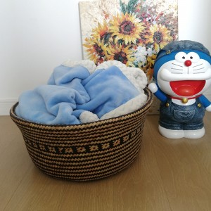 Akvatisk rund dekorativ korg svart