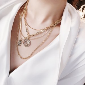 Enkel och mångsidig tröja kedja