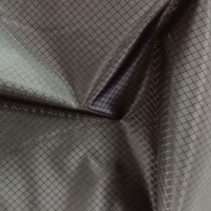 återvunnet vindbrytare tyg