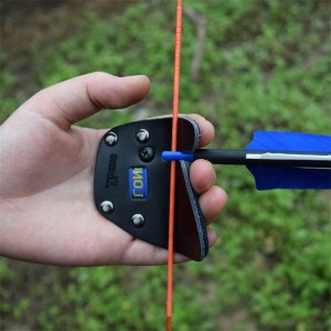 Elong Outdoor 42FT07 S Storlek LH Bågskytte Finger Tab Fingerhandske Protector för Recurve Bow Outdoor Sport Målfotografering