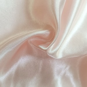 Återvinna polyester mode