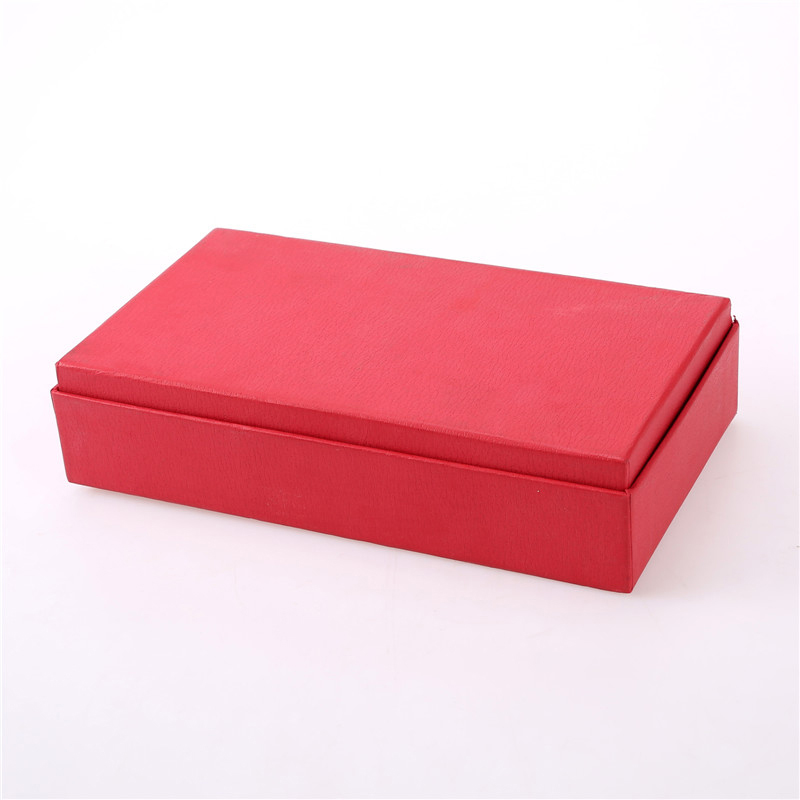 Röd papperslåda med lock