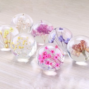 Anpassad 3d 7cm 8cm 9cm harts Orb Natural Flower Plant Real maskrospappersvikt för julklappar Crystal Glass Home Decor