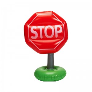 Tillverkare Custom PVC Uppblåsbara trafikskyltar som blåser vägspärrar Triangelvägsskyltar VARNING SKORTS PVC Toy