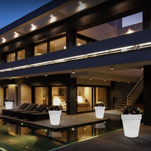 Utomhus LED-plast Small Flower Pot Lights (16 lägen, dimbar, IP68 Vattentät) Fjärrkontroll utomhusdekorativ golvlampa för uteplats trädgårdsfestdekorationer bakgård veranda, bröllop-naatsu