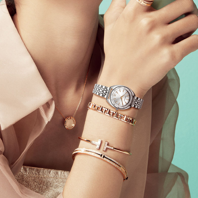 Den berömda skådespelaren Zoe Kravitz går med i familjen Omega Celebrity Ambassador