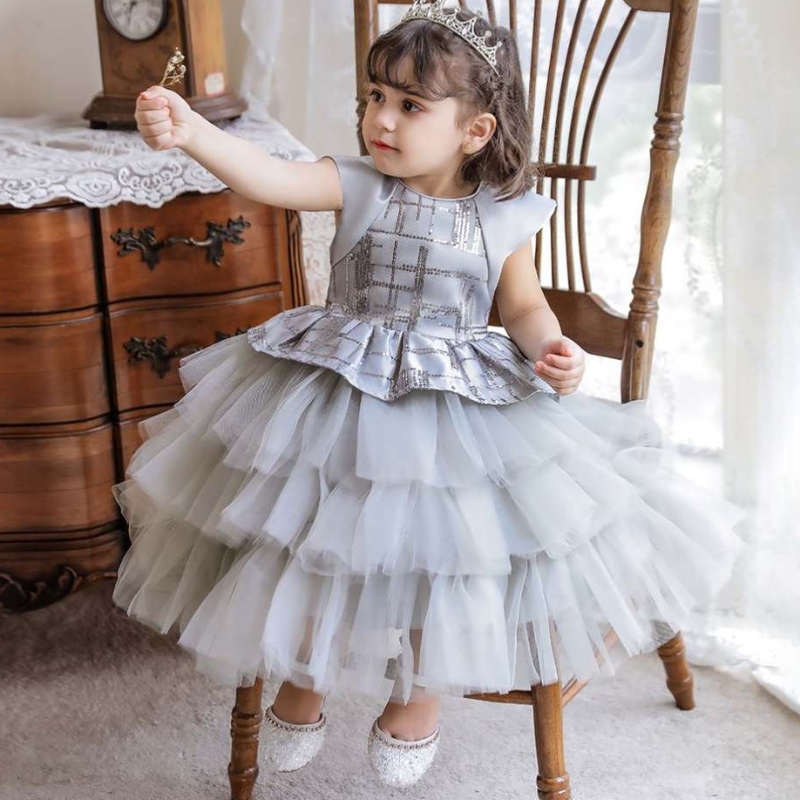 Baige 2022 Ny flerskikts härlig blommaflickaklänning Little Girl Fairy Princess Ball Gown Baby Girl Dresses 2 år