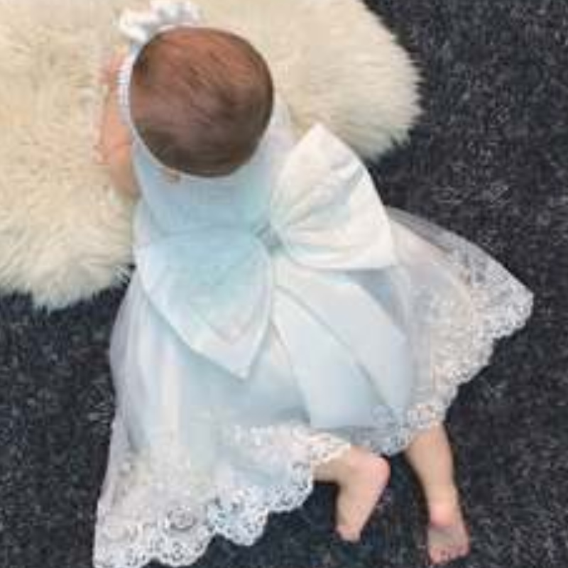 Baige grossistnyfödd baby flicka party klänning blommig dopfest evenemang frock flickor prinsessan gratis hårband