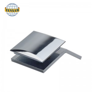 En sida krökt 135 graders fixeringsklämma