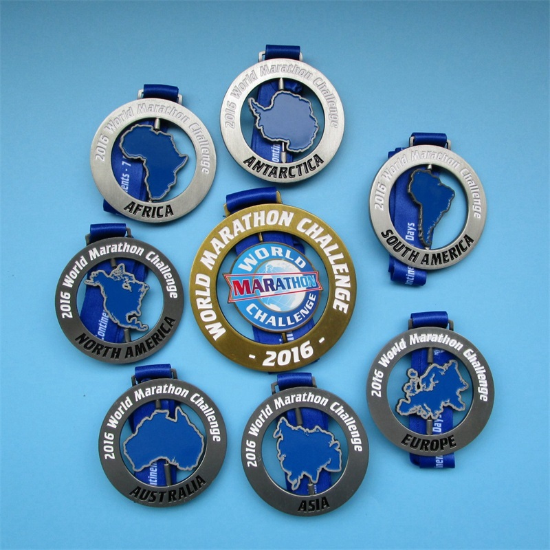 Mjuk emalj Silver Metal Colorful Map Jigsaw World Marathon Combination Medals